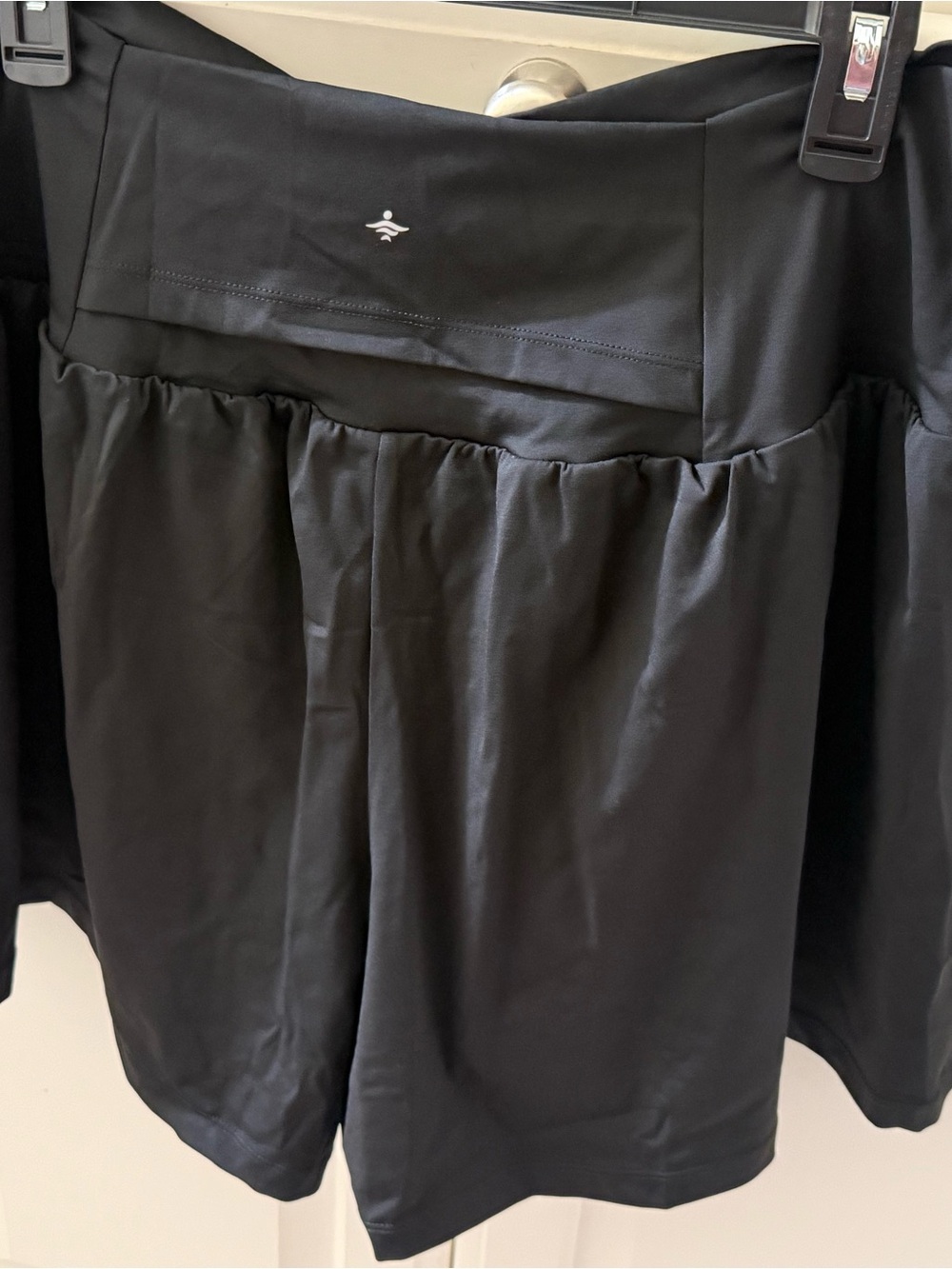 HALARA Black Skort with Branded Tag - Picture 6 of 13